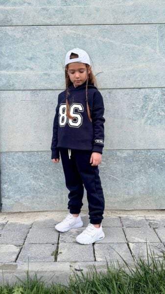 Baskılı 86 Kapüşonlu Şardonlu 3 ip Alt Üst Çocuk Eşofman Takımı